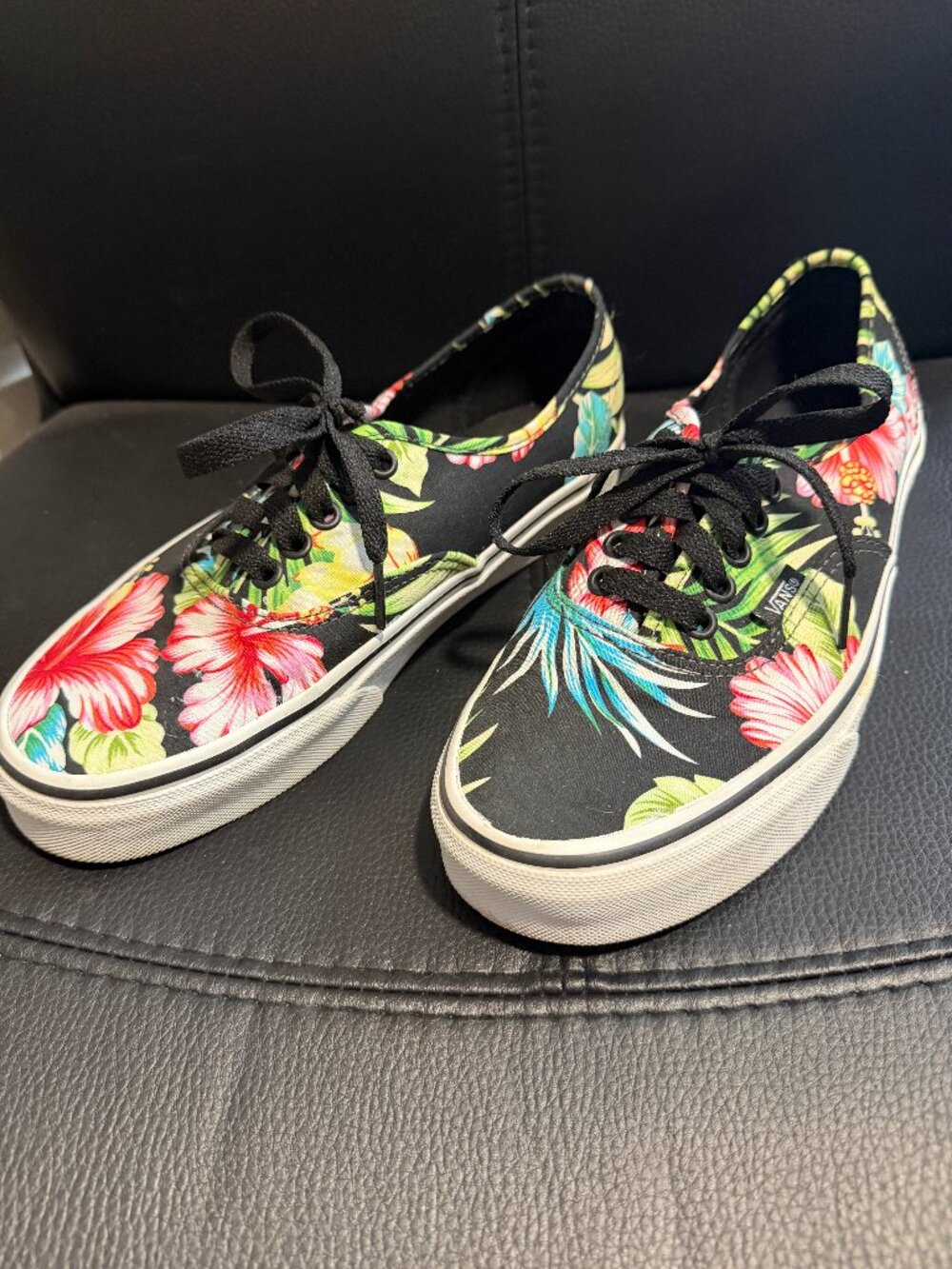 Vans Tropical Authentic sz 7/8.5